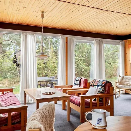 1617-aakirkeby-poserekrogen-27 *